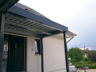 Carport mit Hausvorbau – Eingangsüberdachung